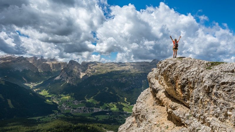 5 activités intéressantes à la montagne avec une jambe dans le  plâtre