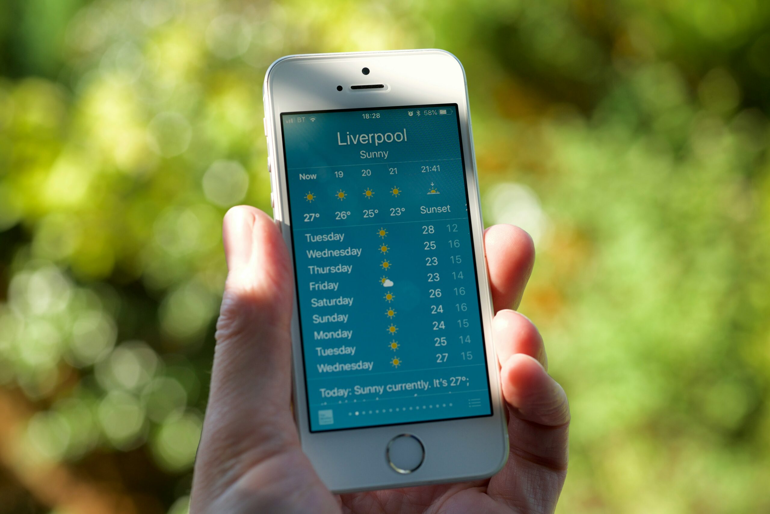 Meilleures applications météo pour la montagne : comparatif expert